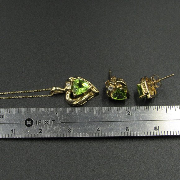18" 10K Gold Peridot And CZ Necklace & Earrings - Picture 7 of 8